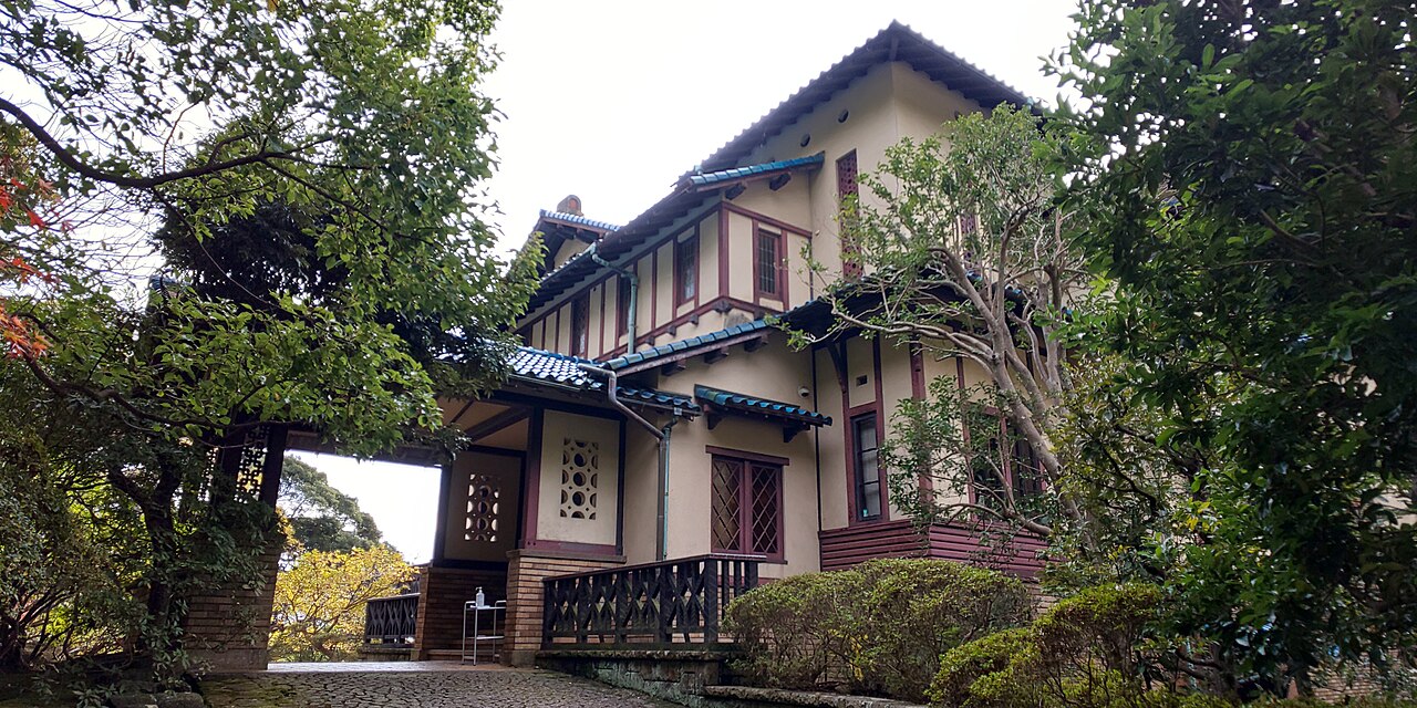 鎌倉文学館として使われた旧前田家別邸の外観